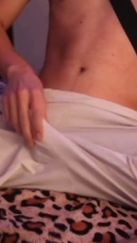 U Young Twink White Twink with a Delicious Cock Runs with a Lot of Milk