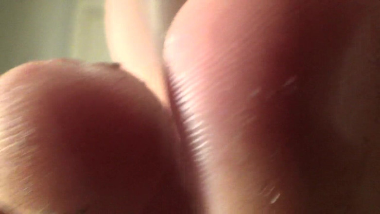 Sexy Milf: I will crush you by my giantess cunt!!!!