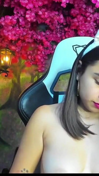 Sexy natürliche möpse kaed sex teen