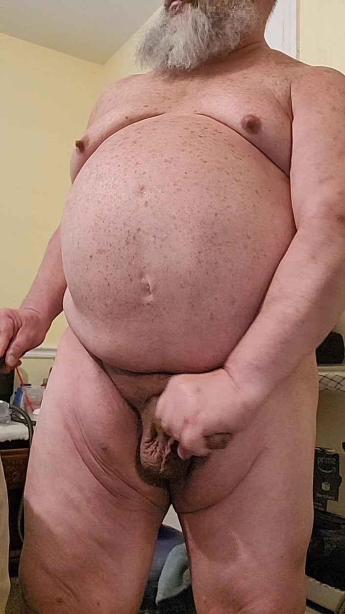 GeneWadexxx: Stepdaddy Bear Cums on Cam