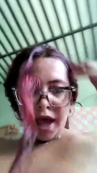 Latina dengan tetek besar mahu dikongkek dalam biliknya