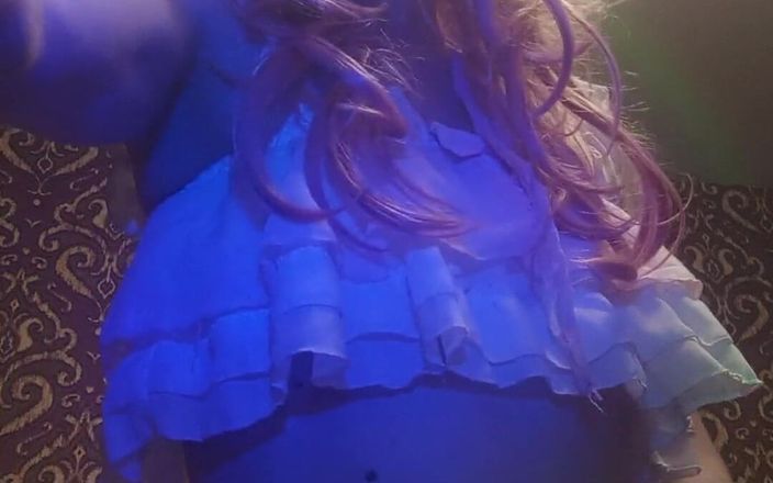 violet_bisex: Violet's Crossdresser Dances.