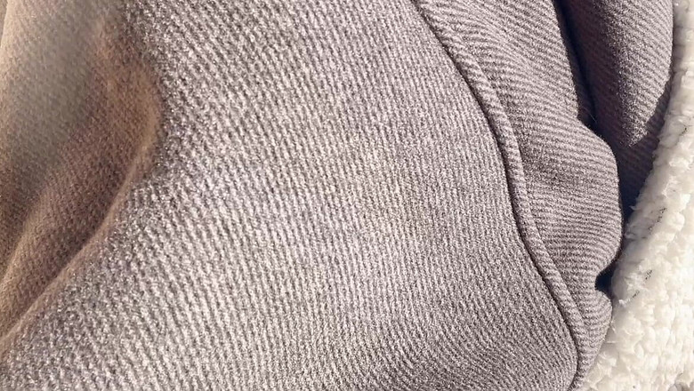 sweethanajapanese: 在寒冷天气在户外撒尿