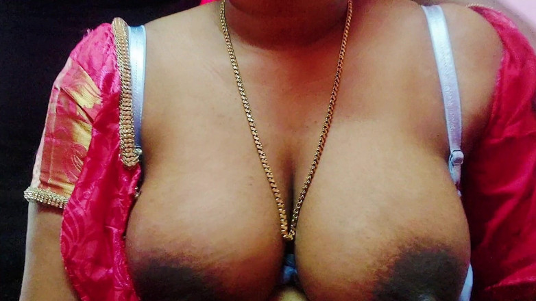 Desi Mohini: Thợ máy truyền hình trẻ với người vợ đã ly hôn...