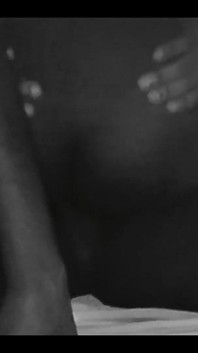 Chycen s noční kamerou - anální jízda- zlobivá dívka v mé ulici přišla na šukání- nový ebony xvideos
