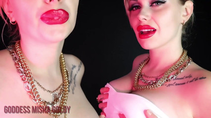 Goddess Misha Goldy: ¡Mis labios volverán a dejar su huella roja en tu...