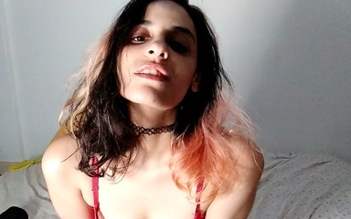 Ms Candy Bunny: Ești sclavul meu acum