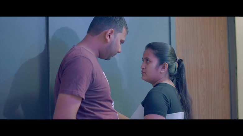 BoldkaAdda: Hustrun blir arg på den upptagen mannen, mannen accepterar sedan...