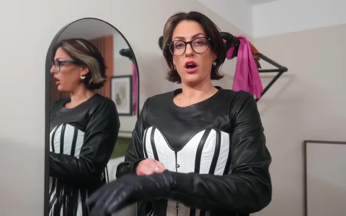 Countess diamond: Complete Leather Obsession