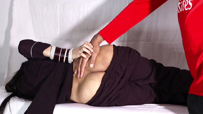 Desifilmy45: Muskan bhabhi fucked by a doctor, full video with hindi...