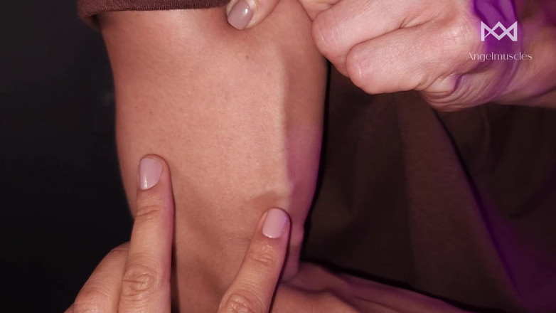 Angelmuscles: POV: S-a predat brațelor mele venoase