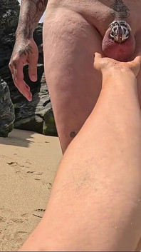海滩上的调教日