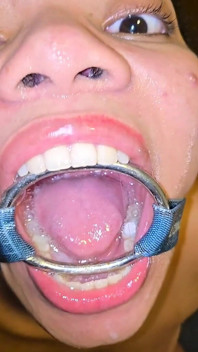 Giving Blowjob with Deepthroating, and Drinking Piss While Six Months Pregnant