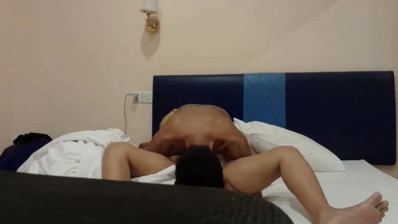 House wife: Lucky Man Fuck Girl Creampie Hard so Feeling Oh Yes
