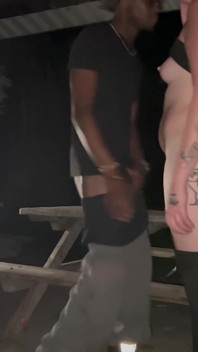 Bigdaddykj, deutsche schlampe bläst ladung in der Öffentlichkeit