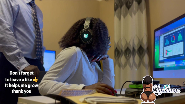 Afrocummy: Ik heb altijd mijn supervisor willen neuken en hem me...