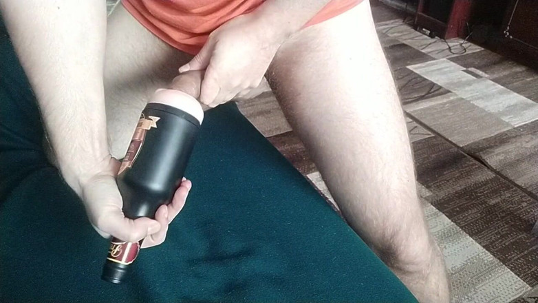 Hot guy solo: Schwules model fickt muschi-spielzeug und kommt zweimal vor der webcam