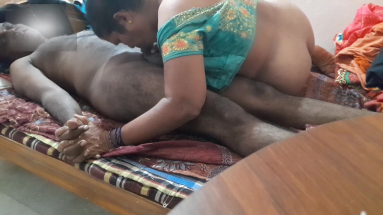 Desi mature: ルパおばさんセックスパート1