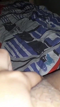 main jaag gee aur apni hot rasili, baalon vaali choot ke saath khelna shuroo kar diya. mujhe tumhare munh men viry daalne do.