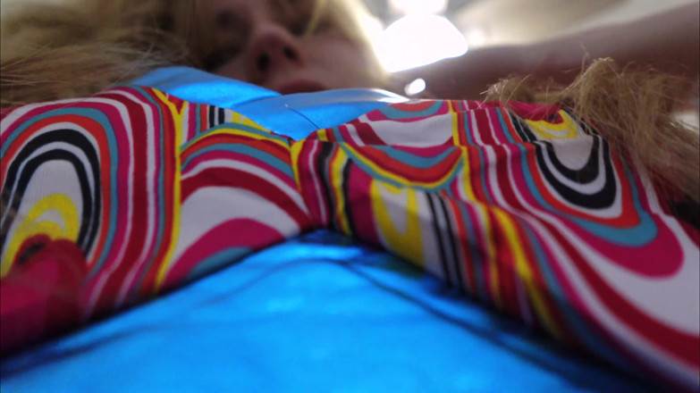 Kink in Time: Groovy 60. let Stelly Elle Dominace obryně 4K POV Zmenšující se fantazie čeká!