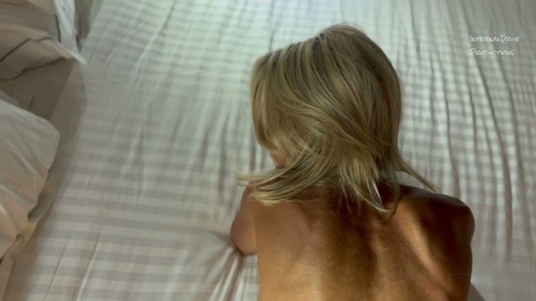 InternalDrive: I Love Hotel Room Sex.