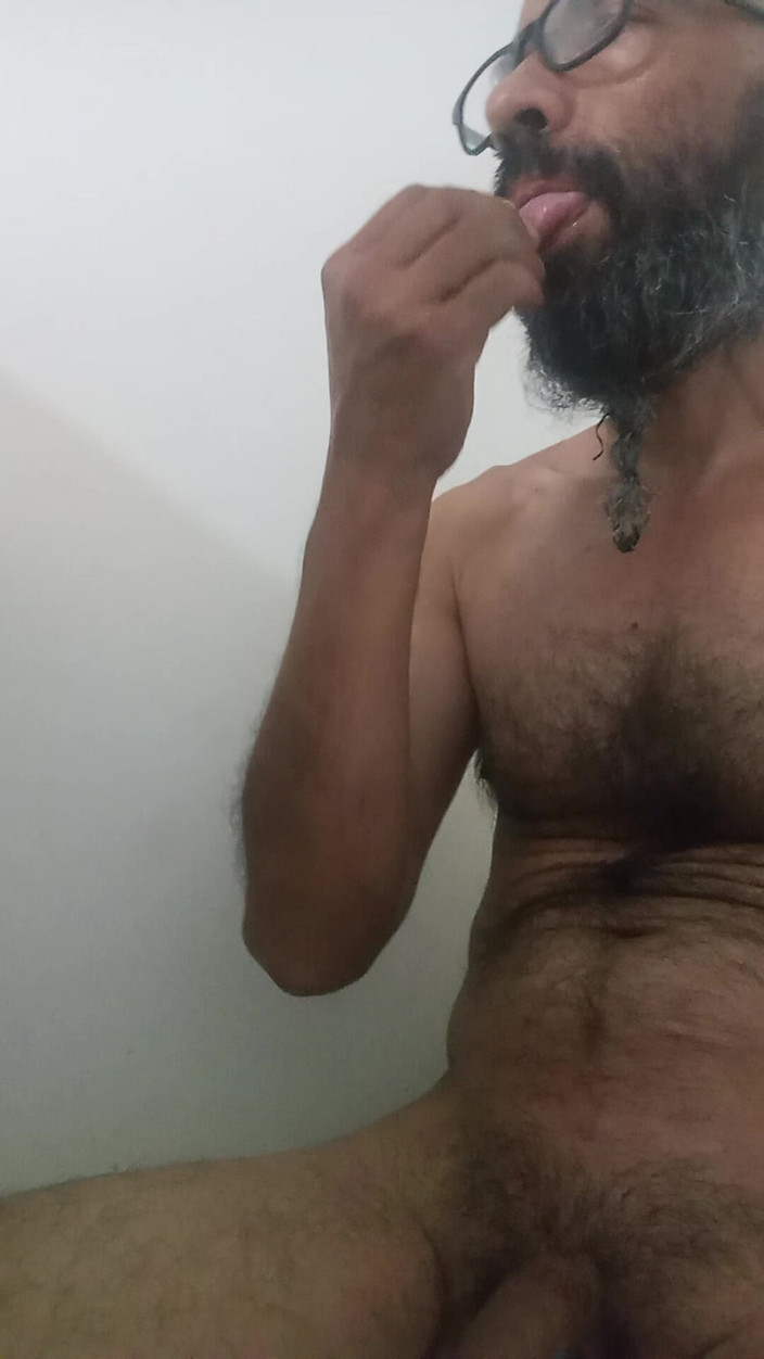 Jhonbahh: Einsamer Und Geiler Latino
