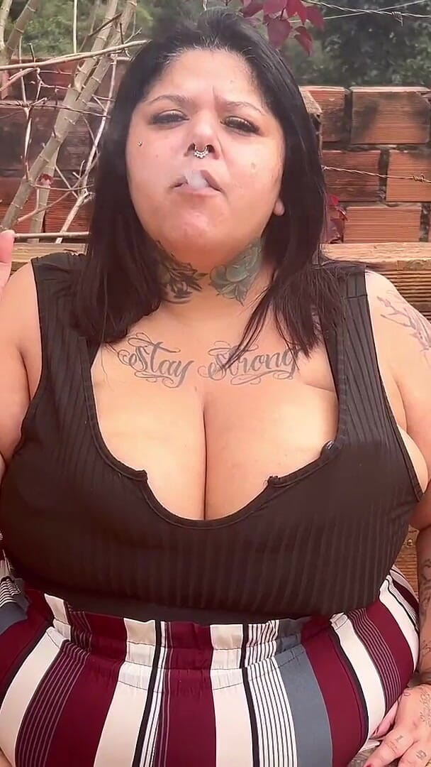 Mary Jhuana: Rustic Views and Confident Energy: Smoking and Exuding