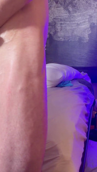 Nutting on a Sweaty Beater I Took off While Sreaming Talking Dirty to Them and Them Watching Me Live