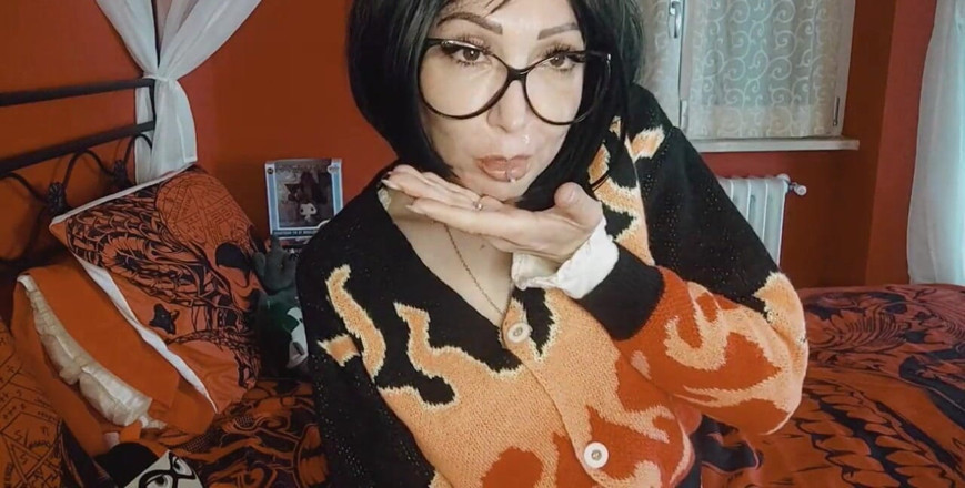 savannahamatoriale: この巨人女は本当に美しくてサディスティックで、抗いがたい