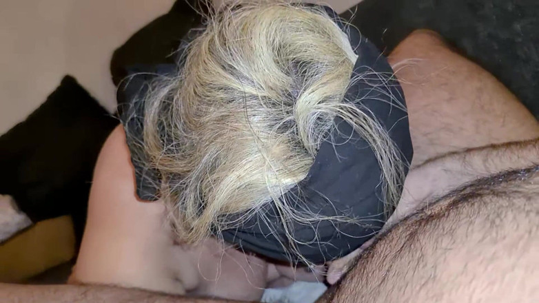 Livingcolors-vip: Premium - 50-jährige milf mit einem jungen schwanz, halsfick, würgen, schlampig-blowjob, amateur-analsex,...
