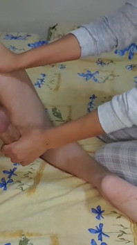 Dubur dimusnah dengan dildo besar. Klip yang menakjubkan!!