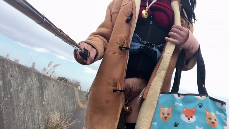 megu2002: Auto-allenamento n. 81 Passeggiata sulla riva del fiume con figa e...