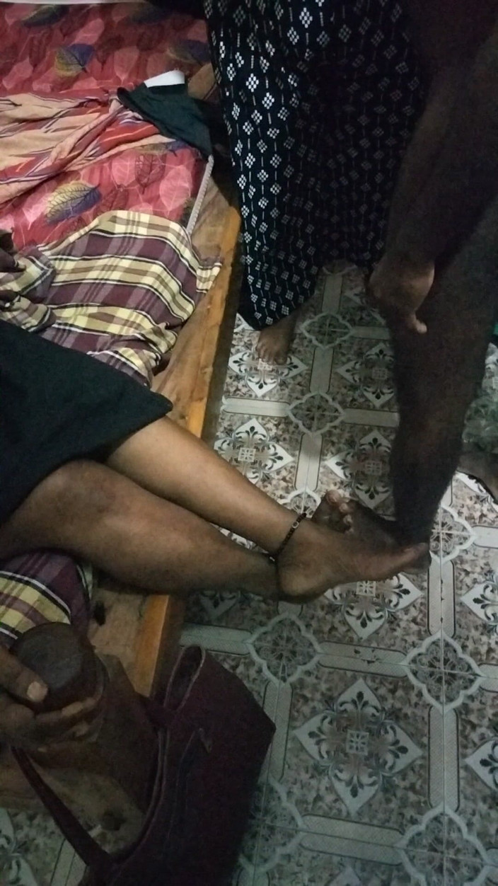 Tamil lesbian: Sentuh buah dada – bercakap panas