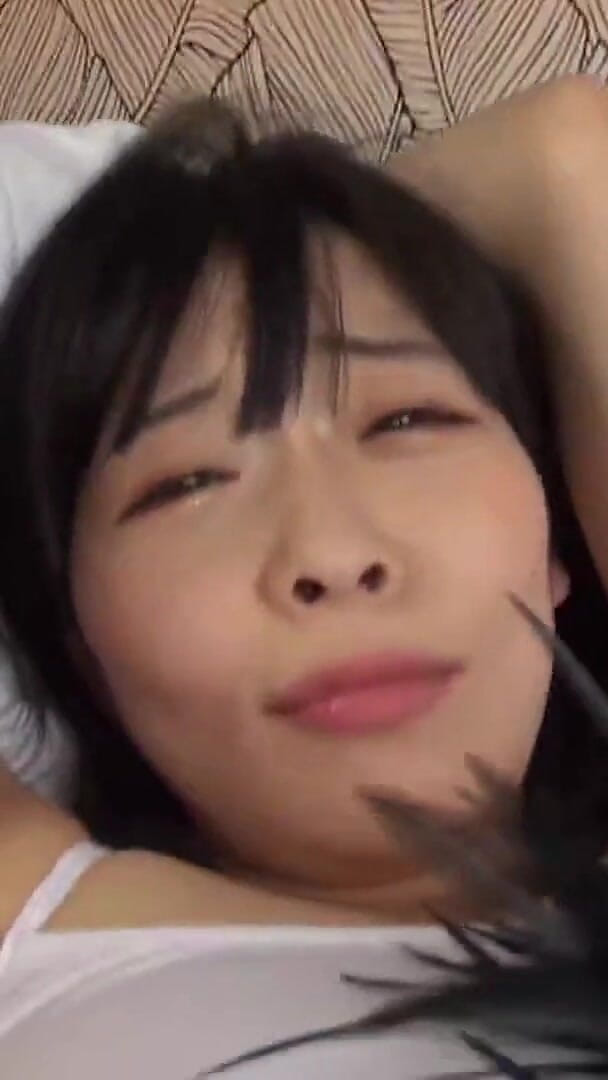 Shy Amateur Women Reveal Soft Underarm Tease in Playful Close Moments - Clip4 (J-Cams)