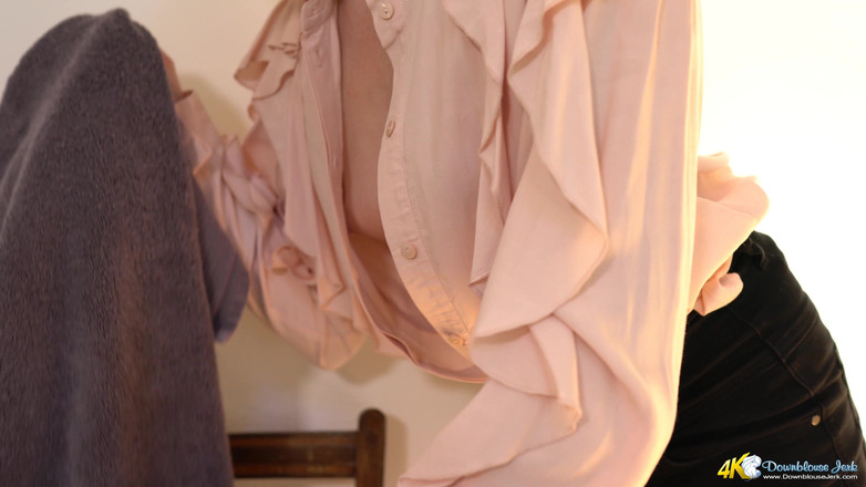 DownblouseJerk: ドリー - パンティーパーヴ