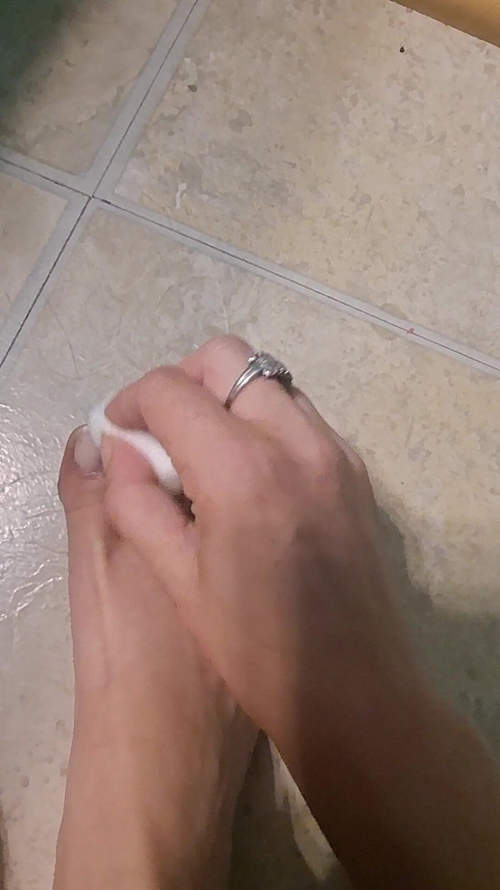 Naughty alchemy: Польське видалення з педикюром