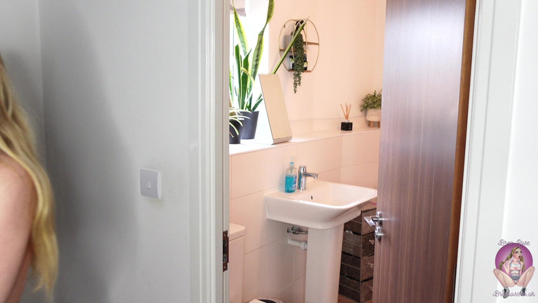 Brea Rose: Seks anal sama orang asing 