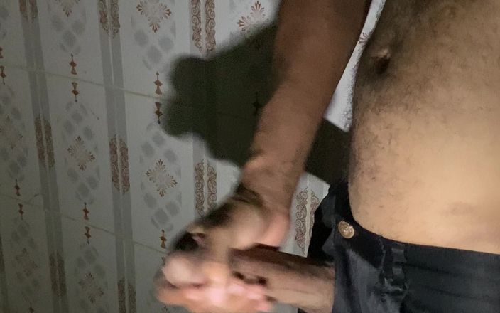 Preek Fans: di balik bayang-bayang