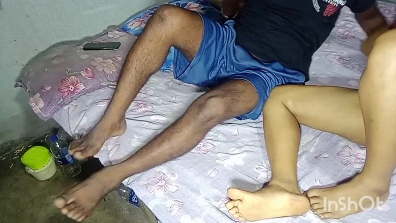 Desisupar93: Bhabi Telefone Kore Taxa Daklo Aso Ami Ar Thakte Parchi...