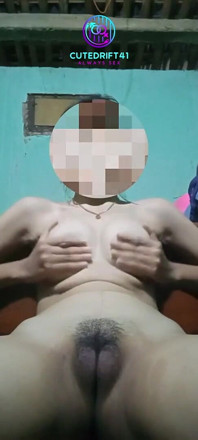 Video Pemanasan Kedua Sebelum Membuat Konten Masturbasi