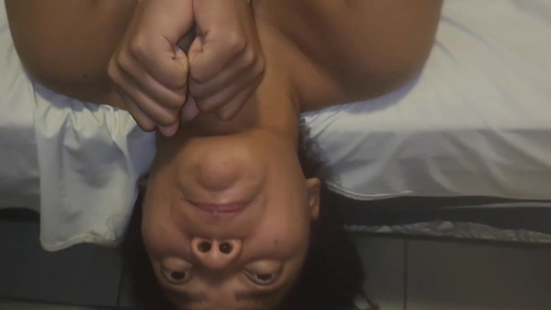 Pietro Montoya: Bağlıyken tüm idrarımı yutuyor ve baş aşağı gırtlağına kadar alıyor