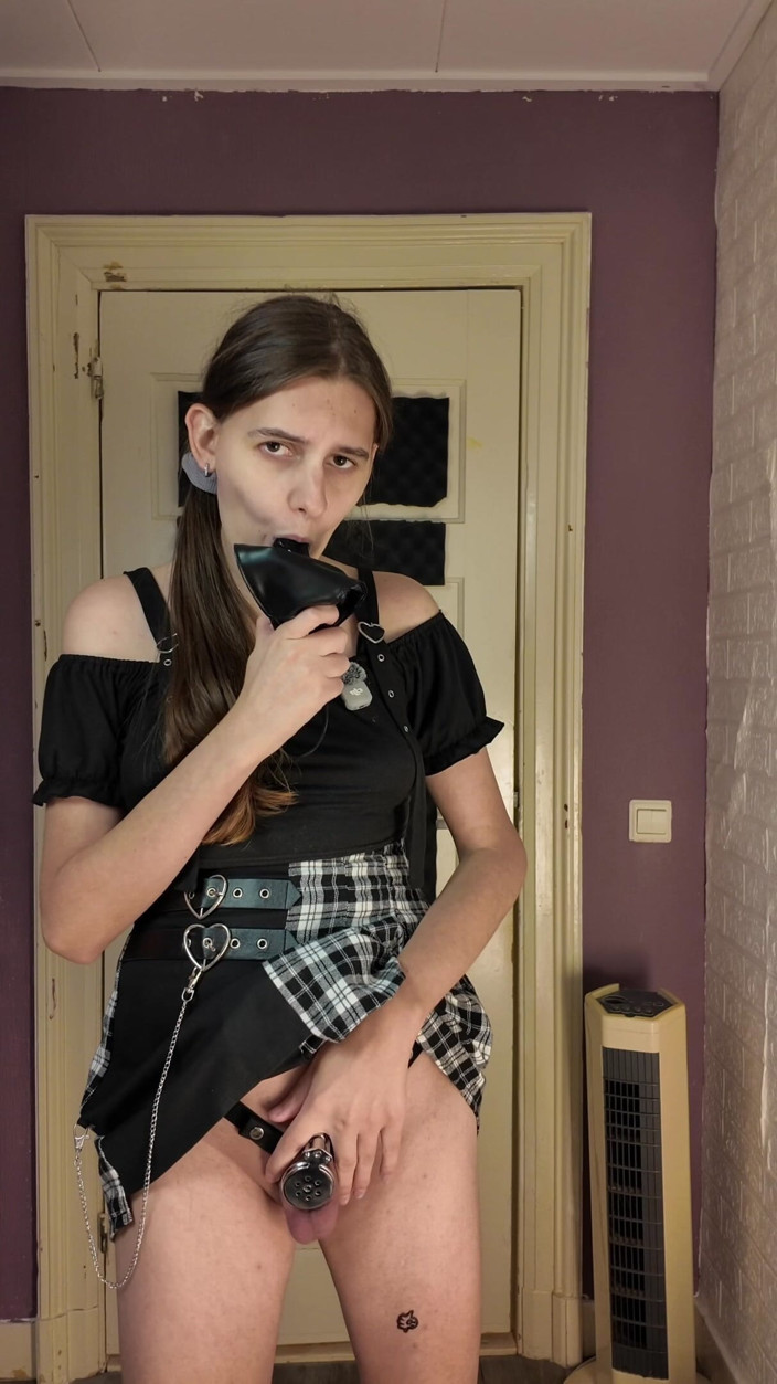 jessiesissyadventures: Sono una piccola femminuccia così patetica