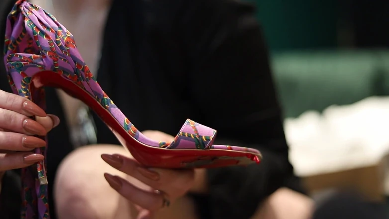 Countess diamond: High Heel Cam for Shoe-obsessed Perverts