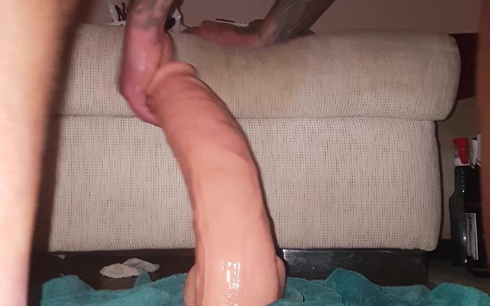 Sexyseven28: Xxl dildo oyunu