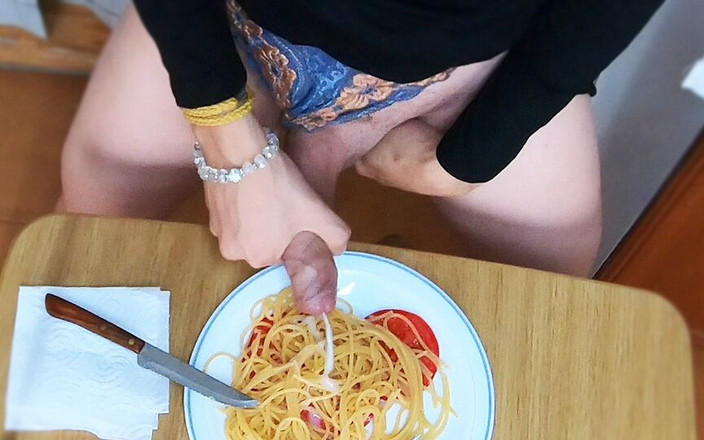 Ane Get Horny: 吃意大利面上的恶心小便和射精