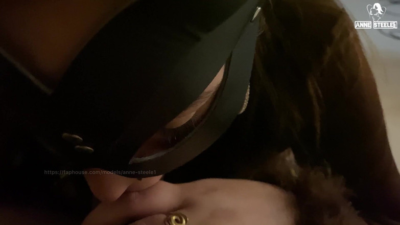 Anne Steele: 집주인이 임대료를 내도록 따먹게 해줘