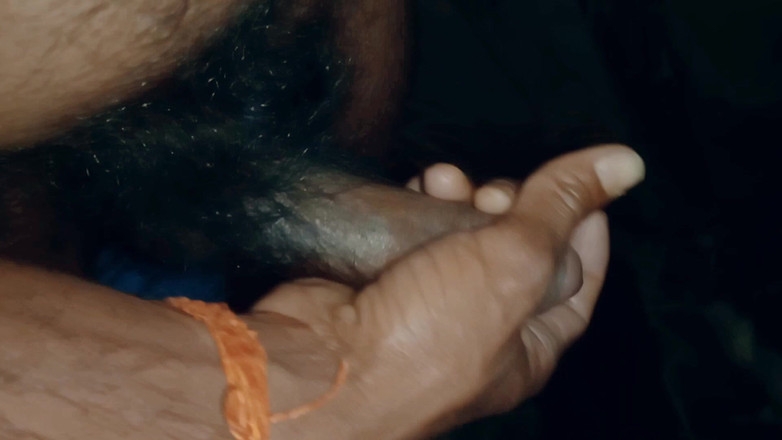 vijay Yadav: Індійська дезі довго жирний чорний член мастурбує