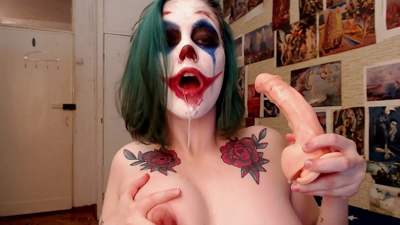 Stacy Moon: Joker đang trở nên thực sự điên cuồng
