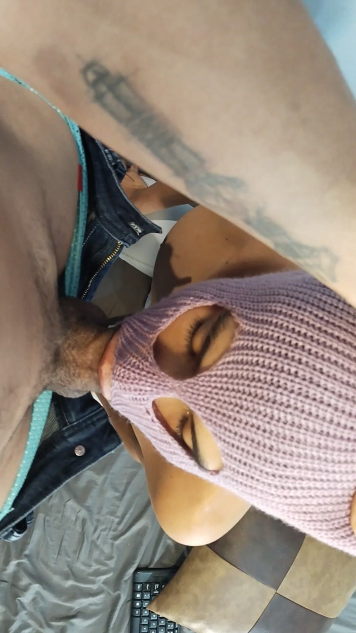 Thiago Florez: Kolombia Pria Str8 Kontol Latina Besar Dihisap Oleh Twink Ramping