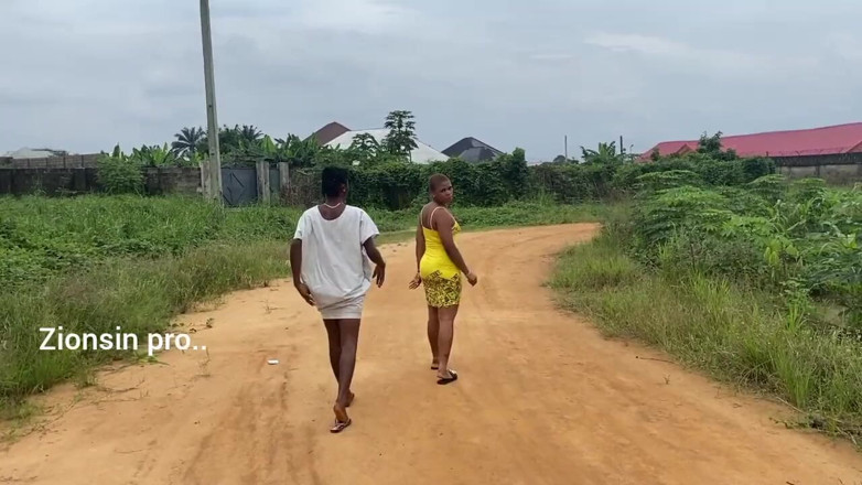 Zion: Freches Afrikanisches Teen, Das Ihre Am Helllichten Tageslicht Filmt